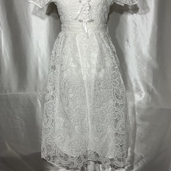 Dazy Vintage-Inspired White Lace Midi Dress Size S With Short Sleeves & Bow Acce - Picture 6 of 11